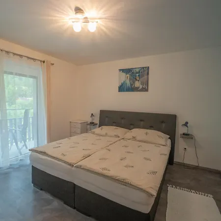 Apartment Mit Bergblick In